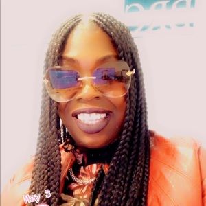 Meet your Posher, Tiffany